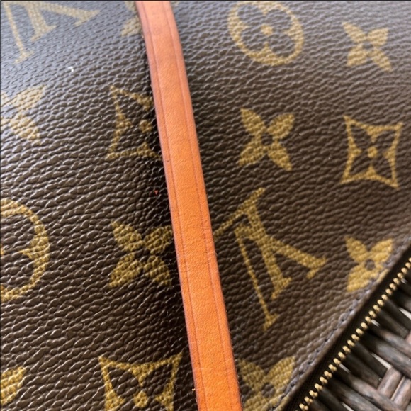 Louis Vuitton POCHETTE ACCESSOIRES - Picture 6 of 12